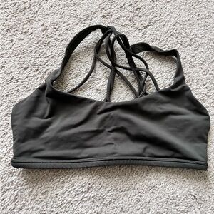 Lululemon free to be wild bra 6